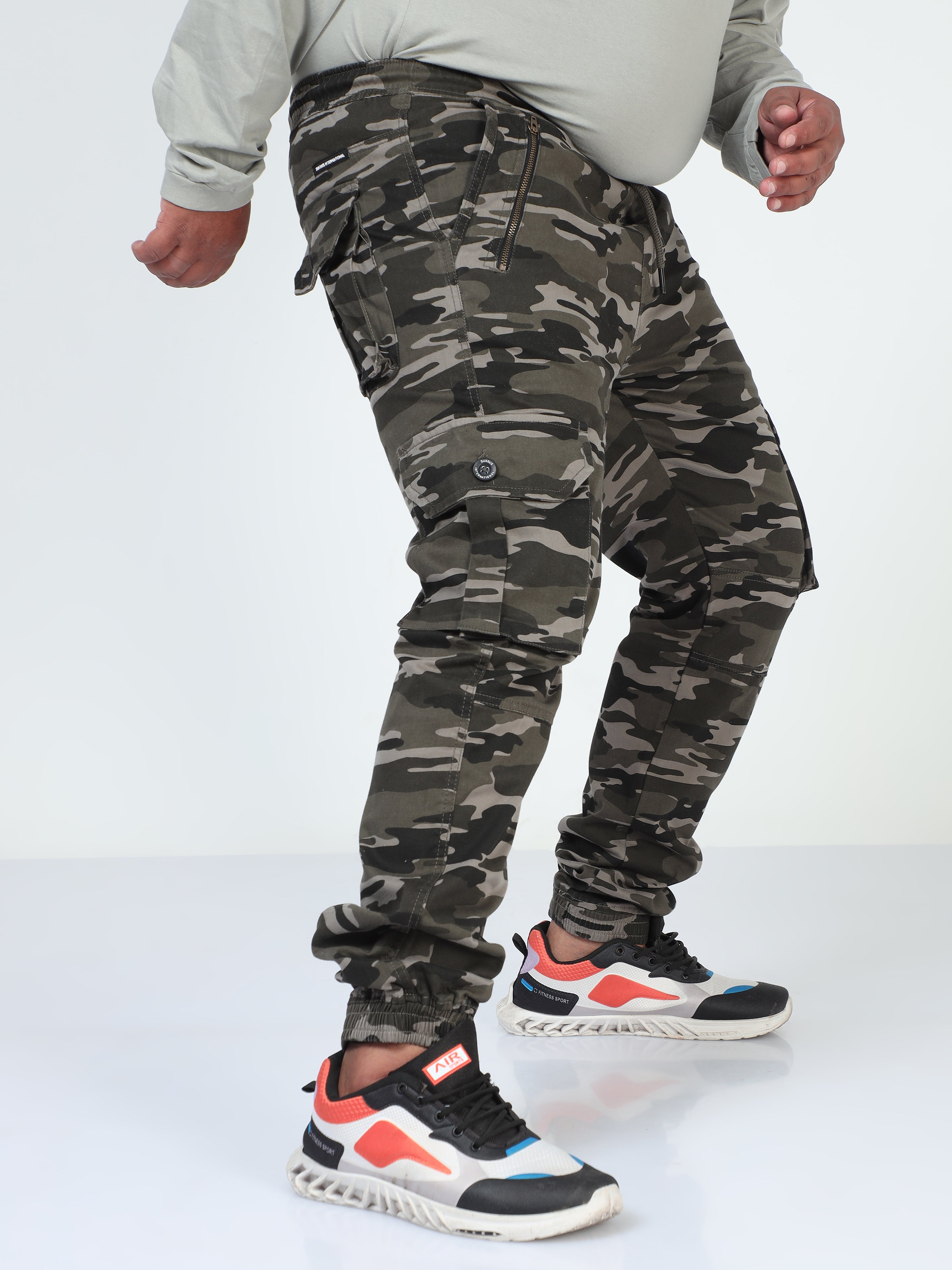 Plus size camo cargo joggers best sale